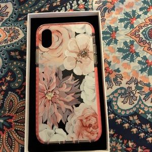 iPhone X cellphone case.